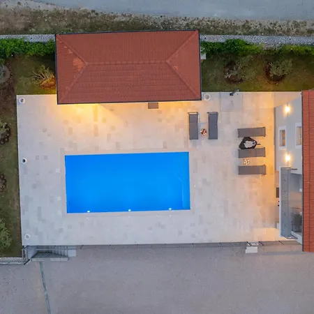 Sky Stone, Heated Pool, Playground * Krstatice