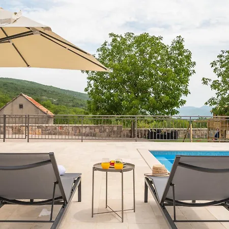 Sky Stone, Heated Pool, Playground Krstatice