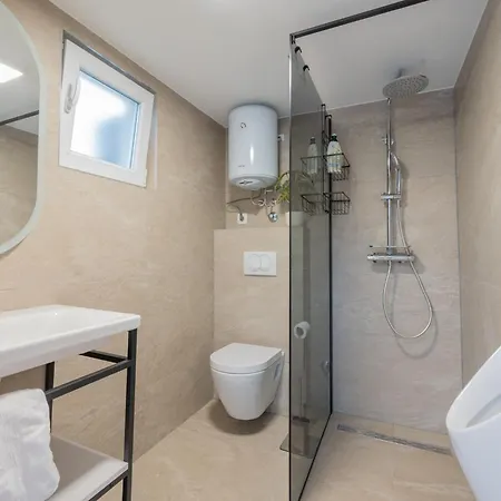 Sky Stone, Heated Pool, Playground Villa Krstatice