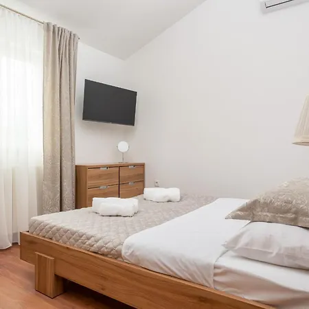 Villa Sky Stone, Heated Pool, Playground